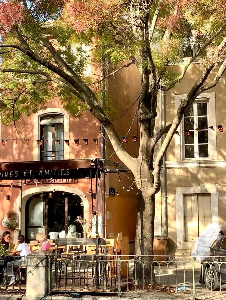 Appartamento Le 40 LʼIsle-sur-la-Sorgue Esterno foto