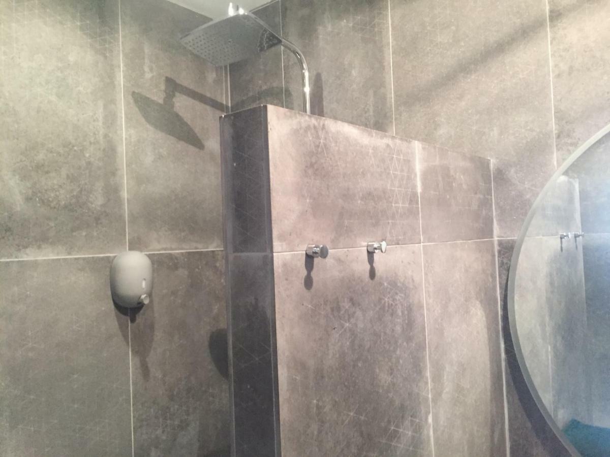 Appartamento Le 40 LʼIsle-sur-la-Sorgue Esterno foto